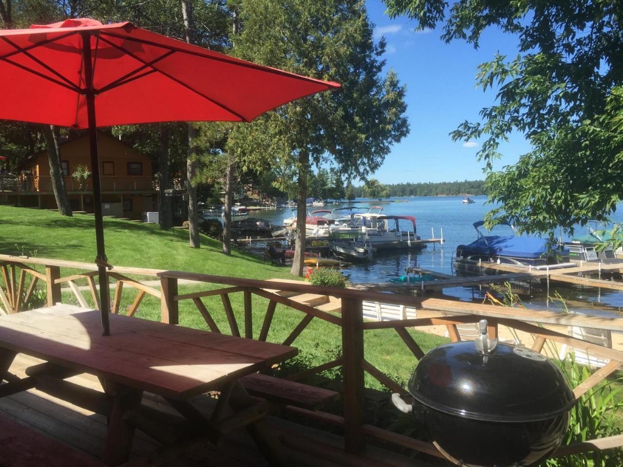 Clear Lake Resort West Branch Buitenkant foto