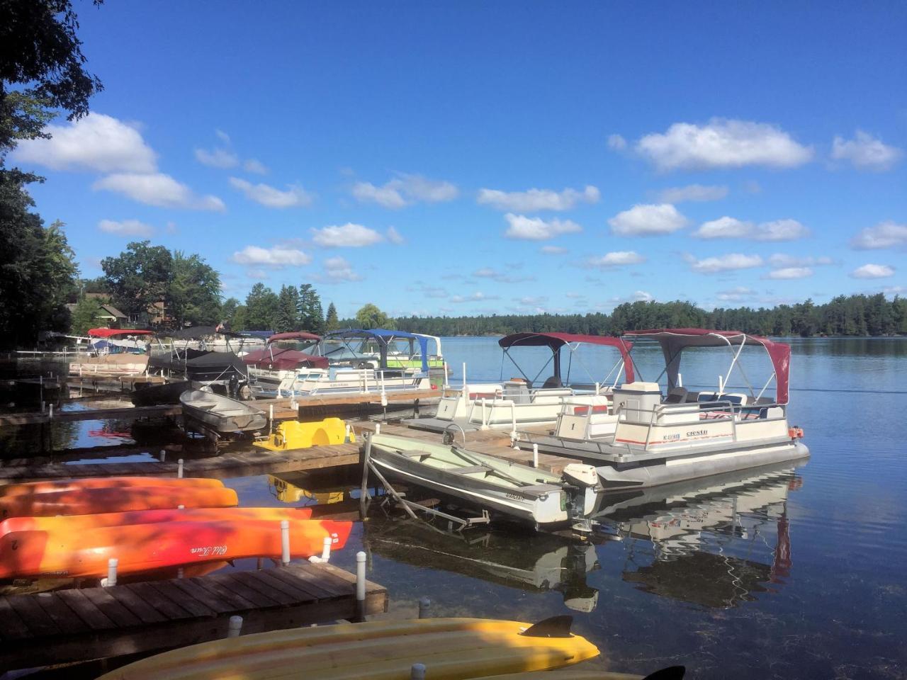 Clear Lake Resort West Branch Buitenkant foto